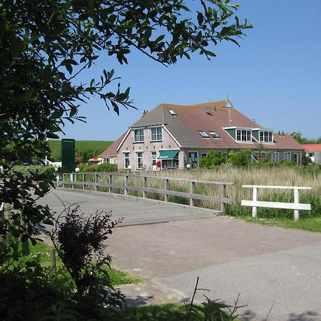 Bed And Breakfast De Zeehoeve Харлинген Экстерьер фото